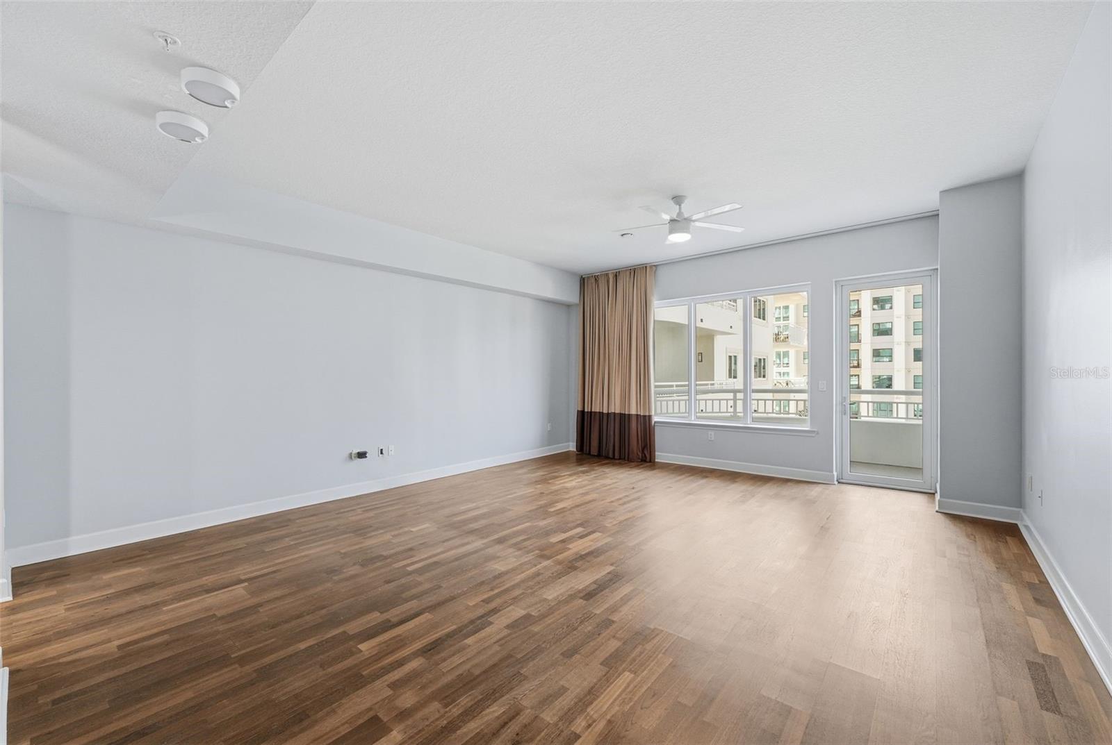 Image 12 of 26 For 100 Eola Drive 712