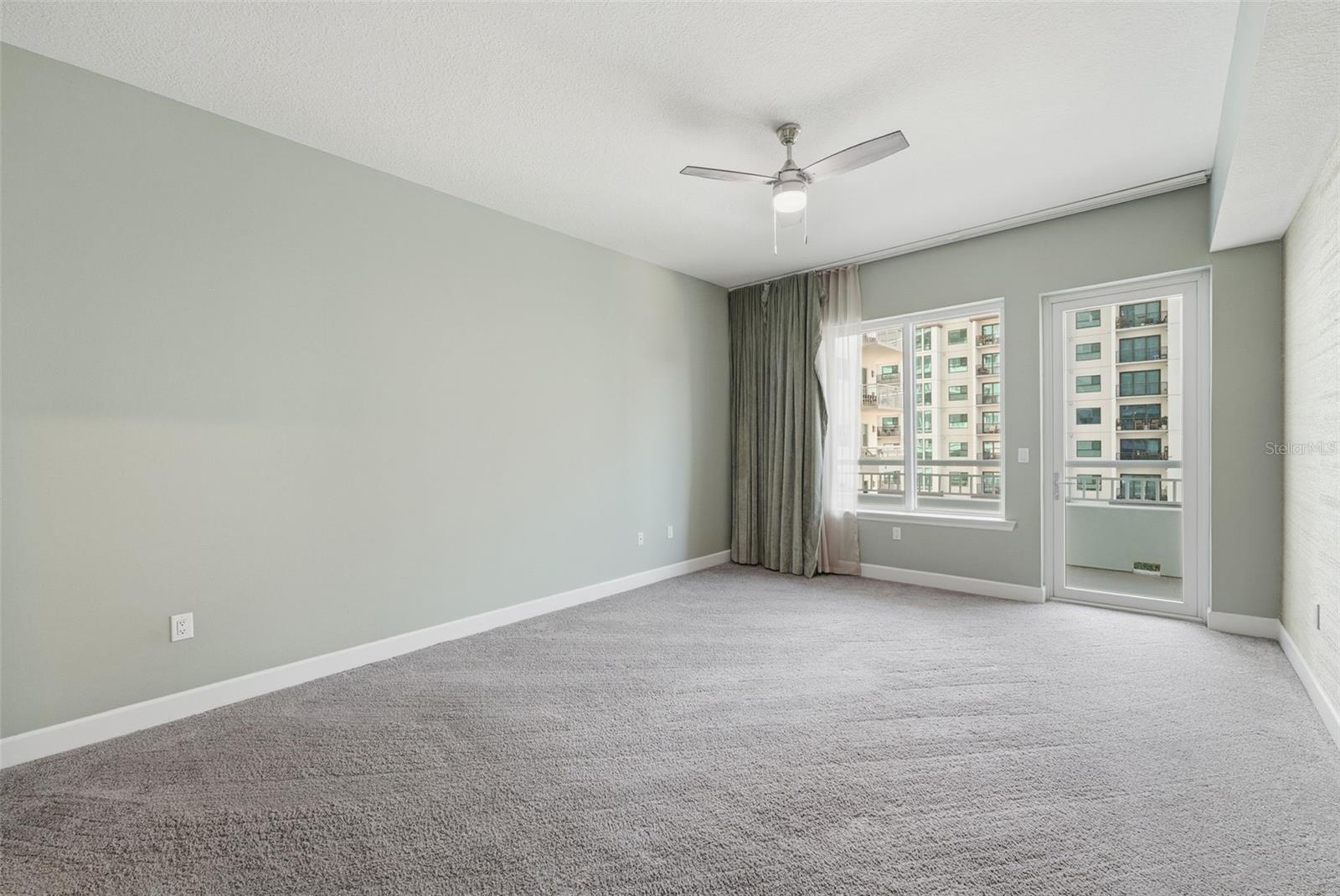 Image 15 of 26 For 100 Eola Drive 712