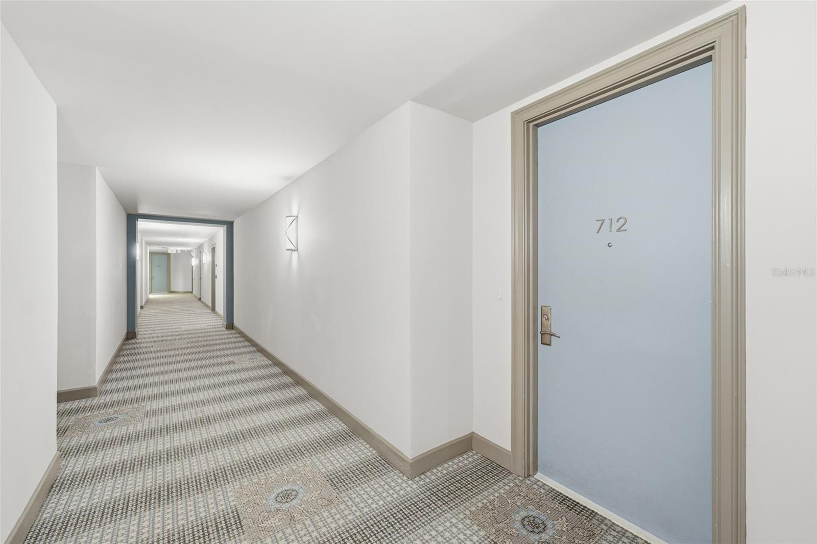 Image 6 of 26 For 100 Eola Drive 712