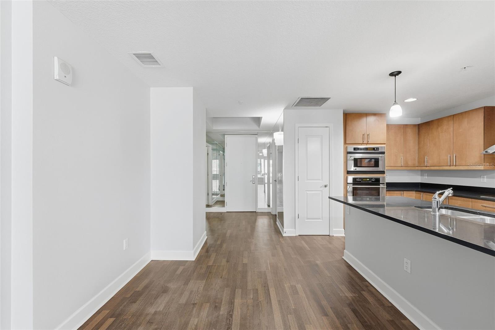 Image 7 of 26 For 100 Eola Drive 712