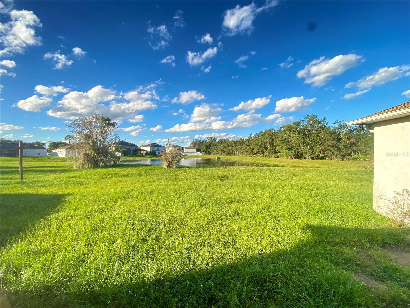 Image 20 of 21 For 564 Pinehurst Cove