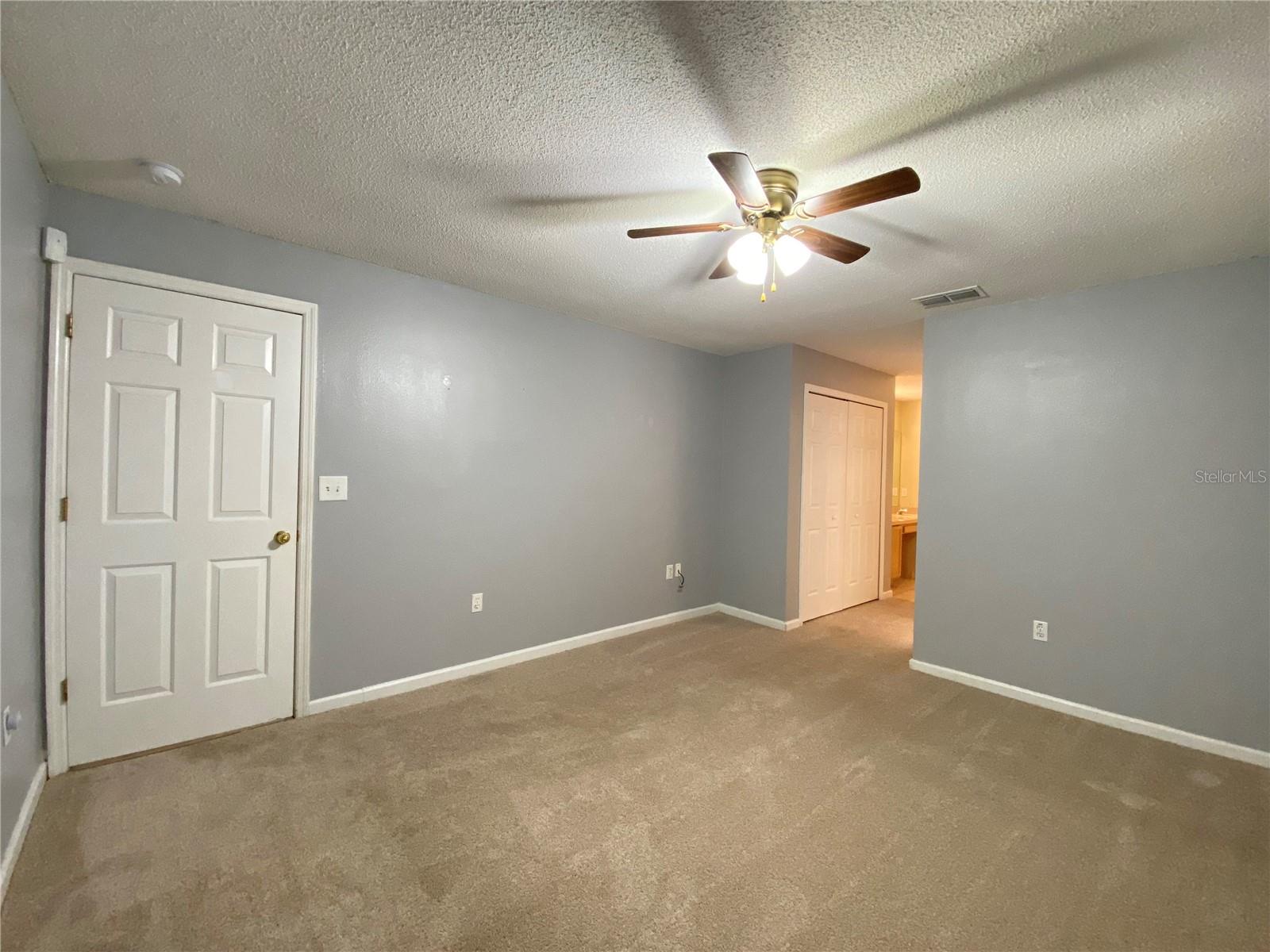 Image 8 of 21 For 564 Pinehurst Cove