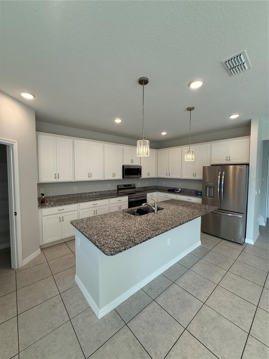 Image 3 of 37 For 1466 Flatwood