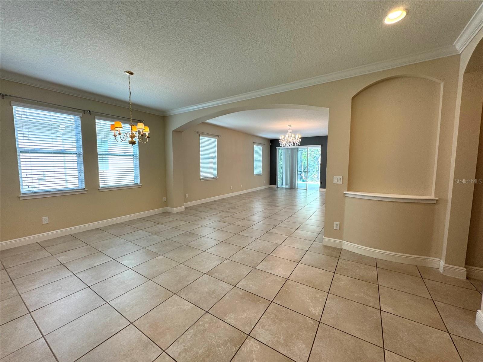 Image 4 of 21 For 8153 Jailene Drive