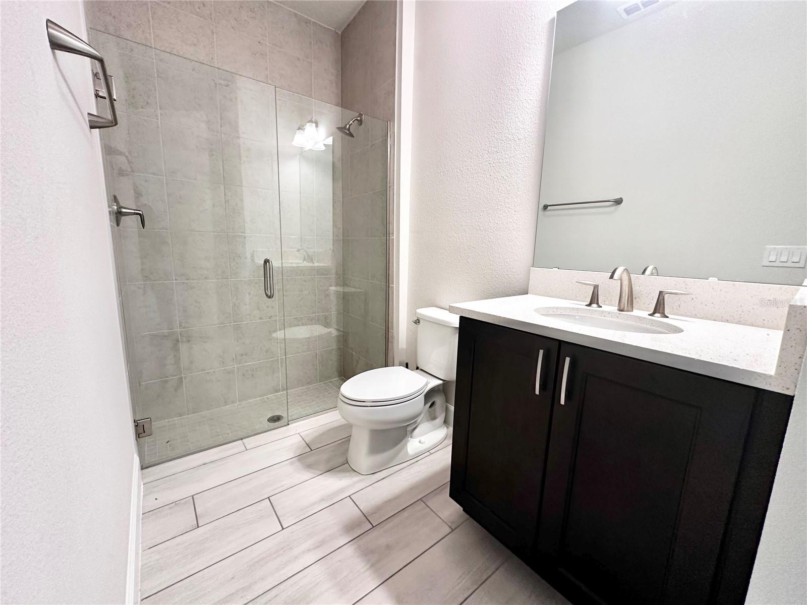Image 19 of 26 For 2785 Park Ridge Street