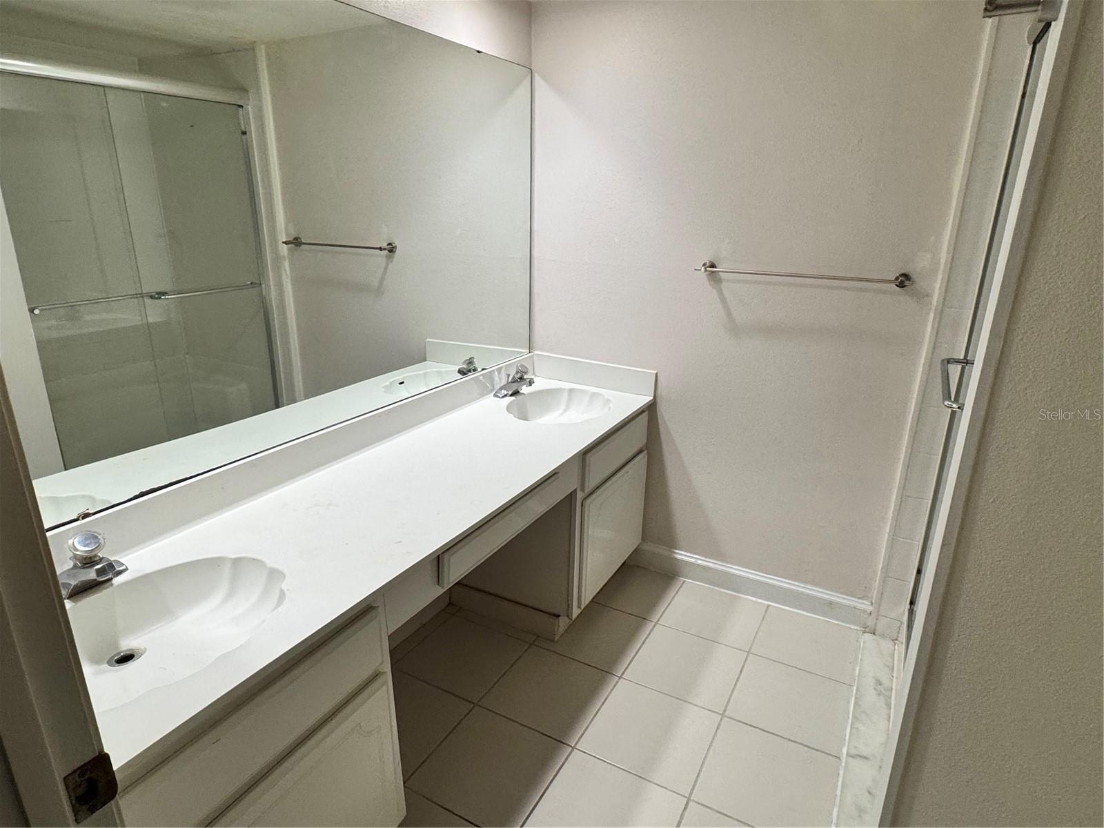 Image 14 of 22 For 5320 Burning Tree Drive F-01-1