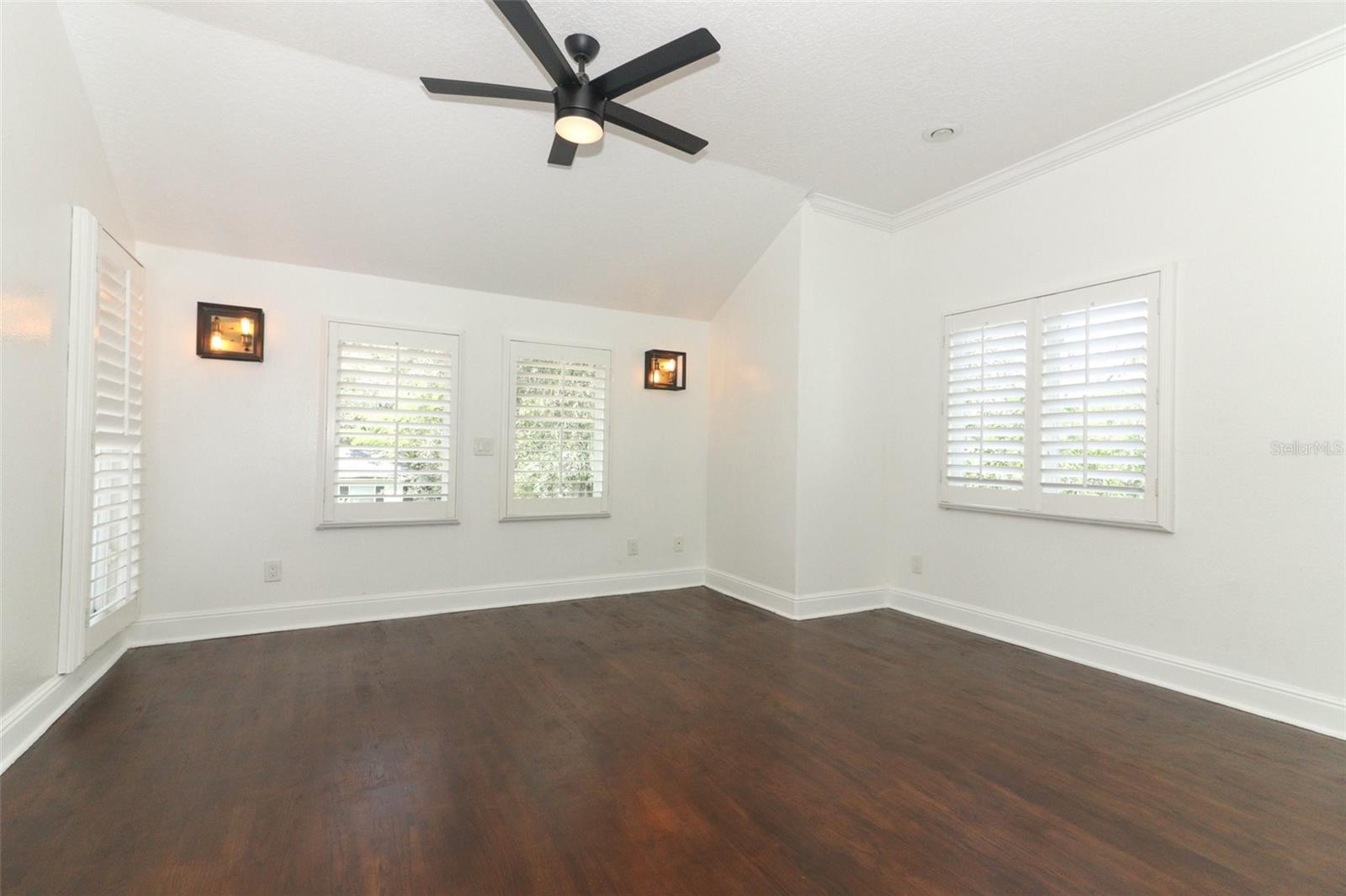 Image 36 of 68 For 1442 Palm Avenue
