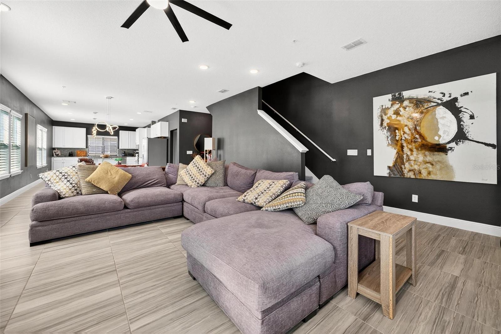 Image 14 of 39 For 427 Diamond Dove Cove