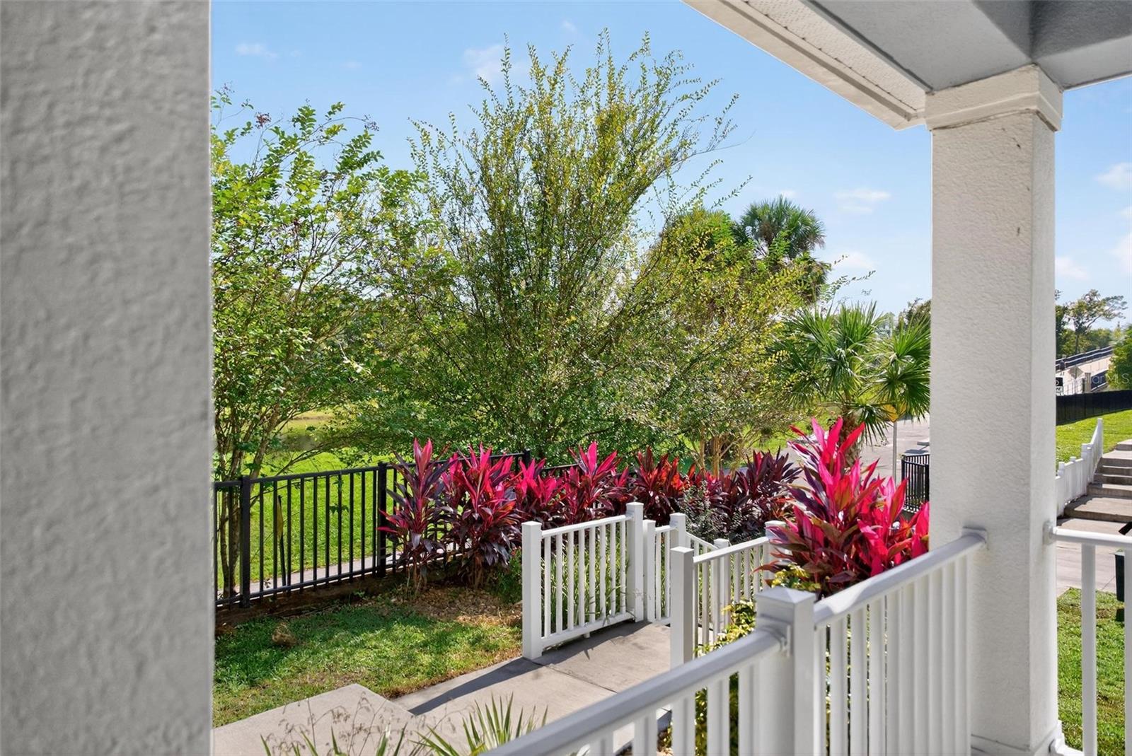 Image 2 of 39 For 427 Diamond Dove Cove