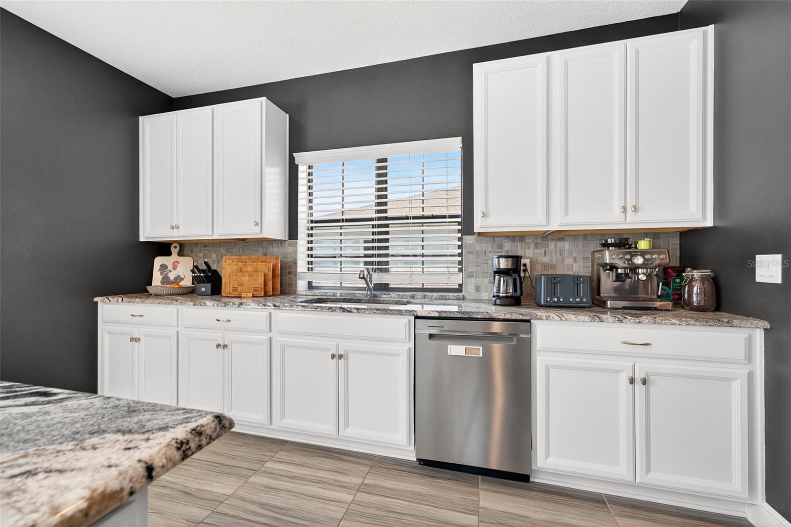 Image 20 of 39 For 427 Diamond Dove Cove