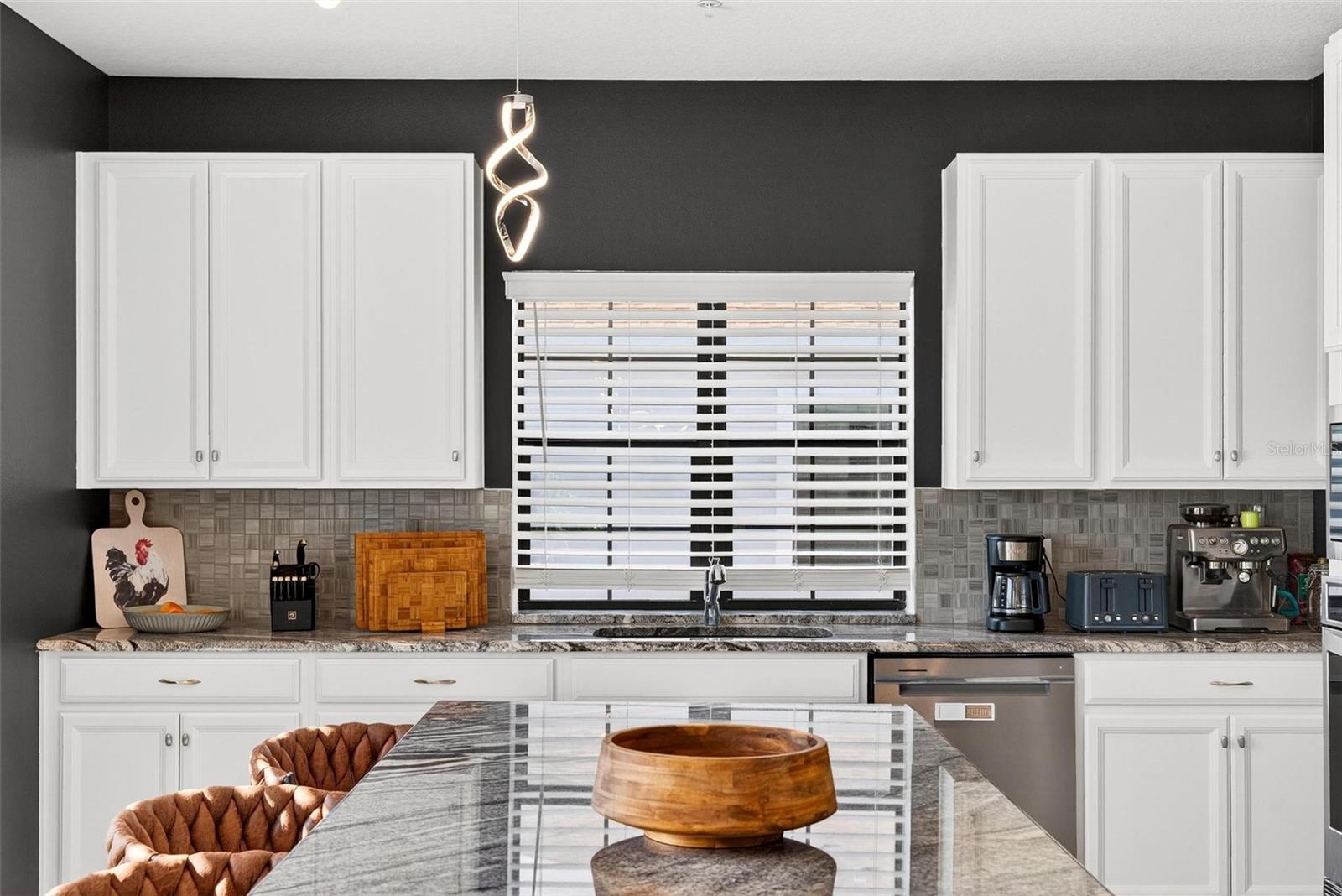 Image 21 of 39 For 427 Diamond Dove Cove