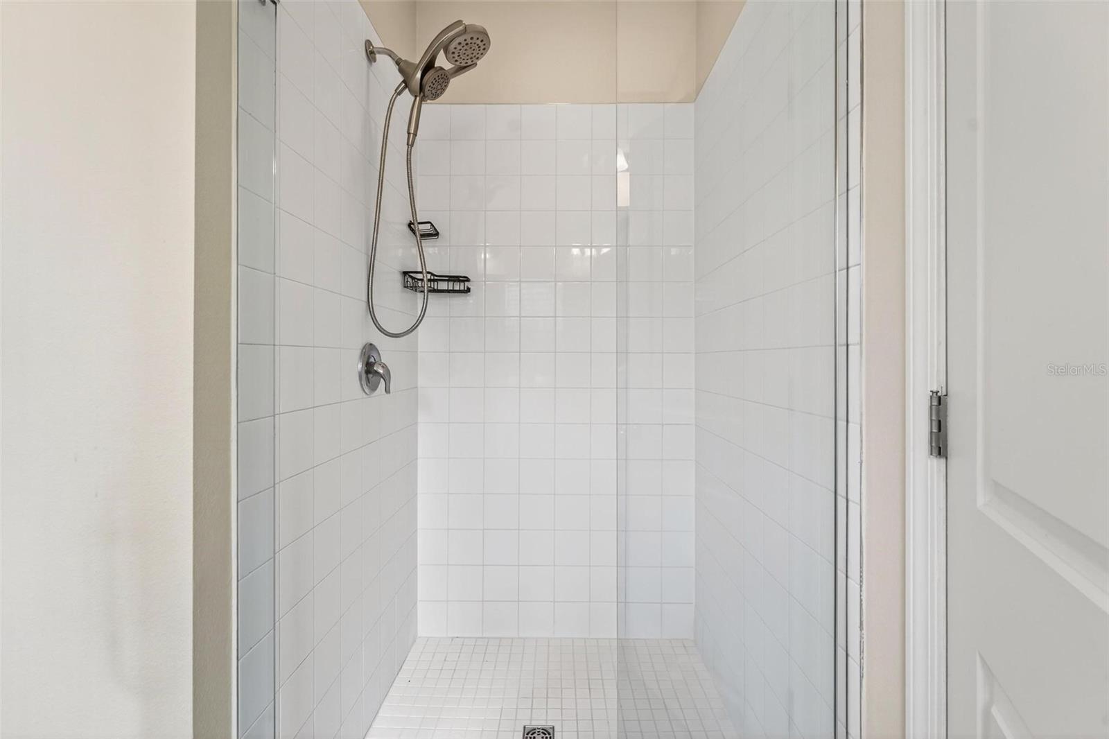 Image 36 of 39 For 427 Diamond Dove Cove