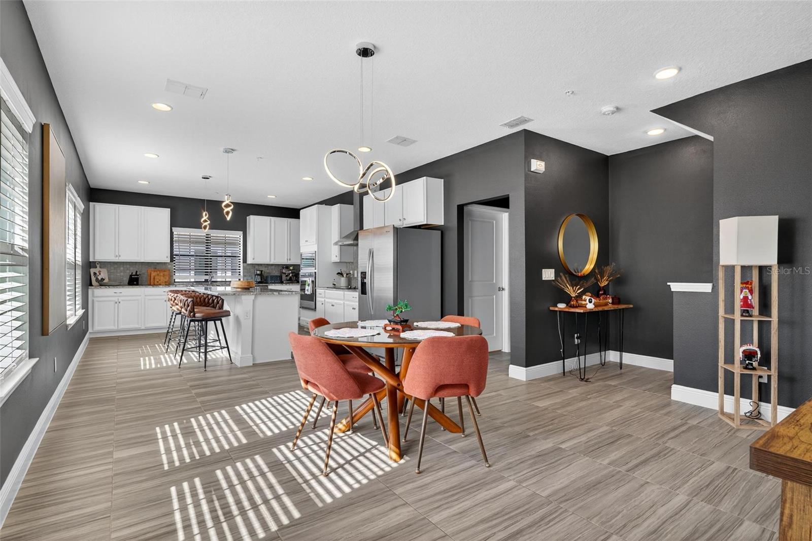 Image 8 of 39 For 427 Diamond Dove Cove