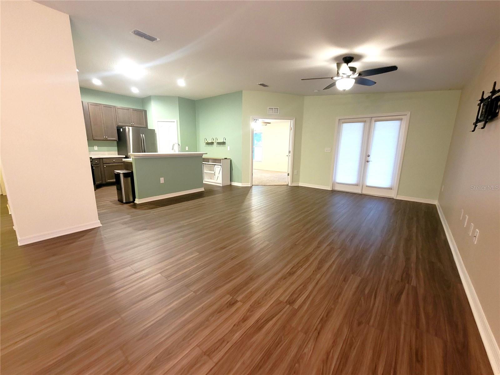 Image 9 of 27 For 300 Arbuthnot Street