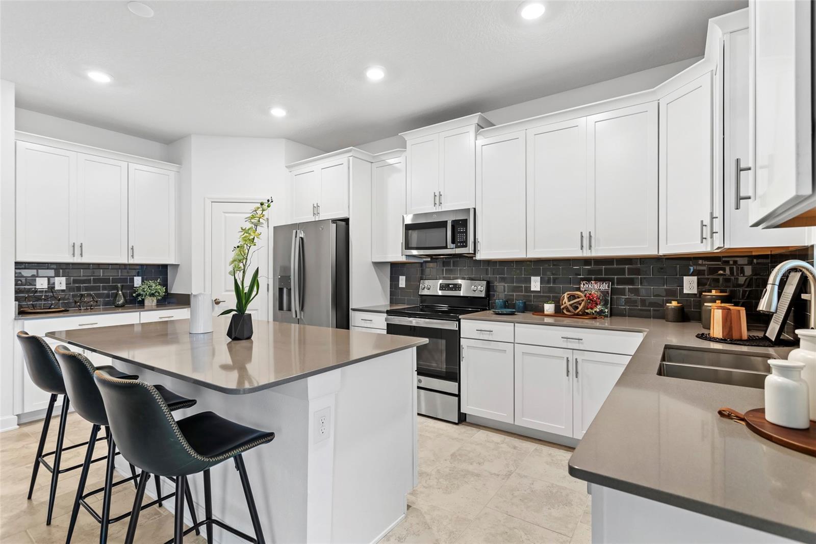 Image 7 of 42 For 3012 Ella Way