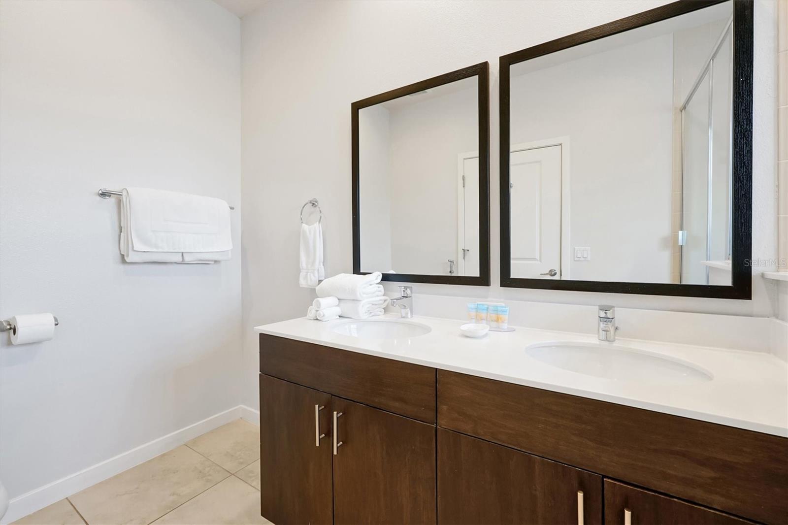 Image 27 of 64 For 2622 Bugatti Court