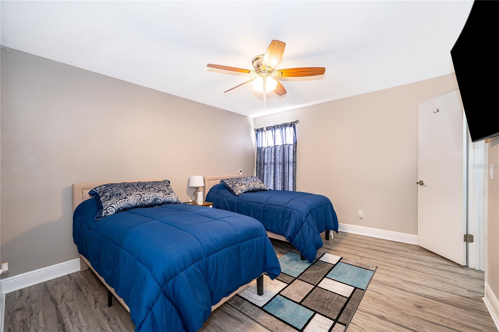 Image 19 of 23 For 5140 Conroy Road 38