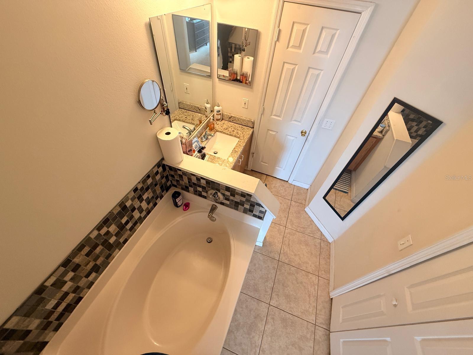 Image 20 of 38 For 50989 Highway 27  284