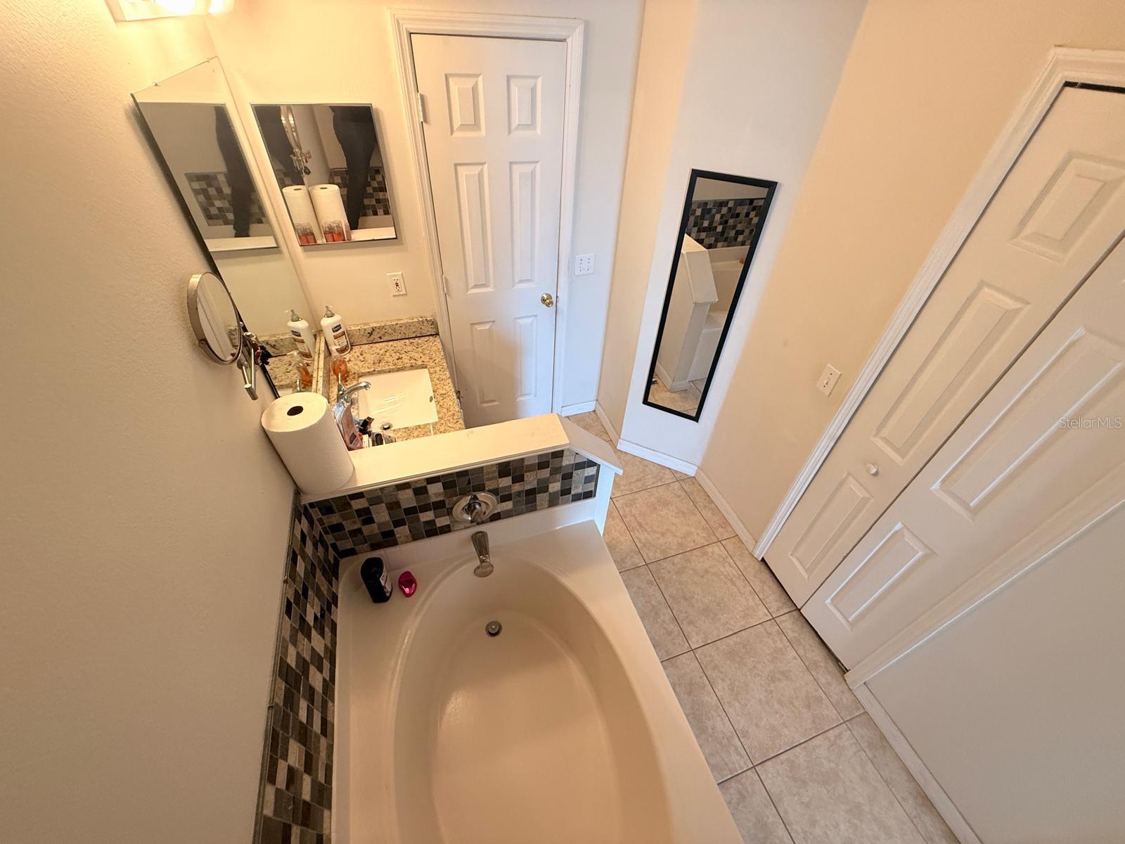 Image 22 of 38 For 50989 Highway 27  284