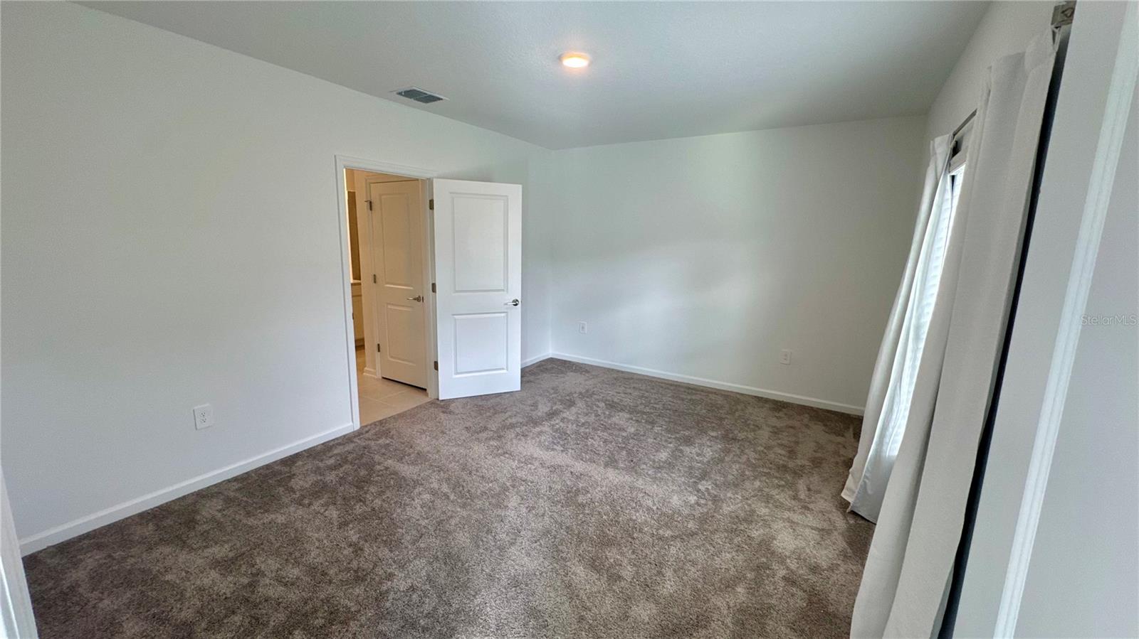 Image 13 of 20 For 2737 Armstrong Avenue