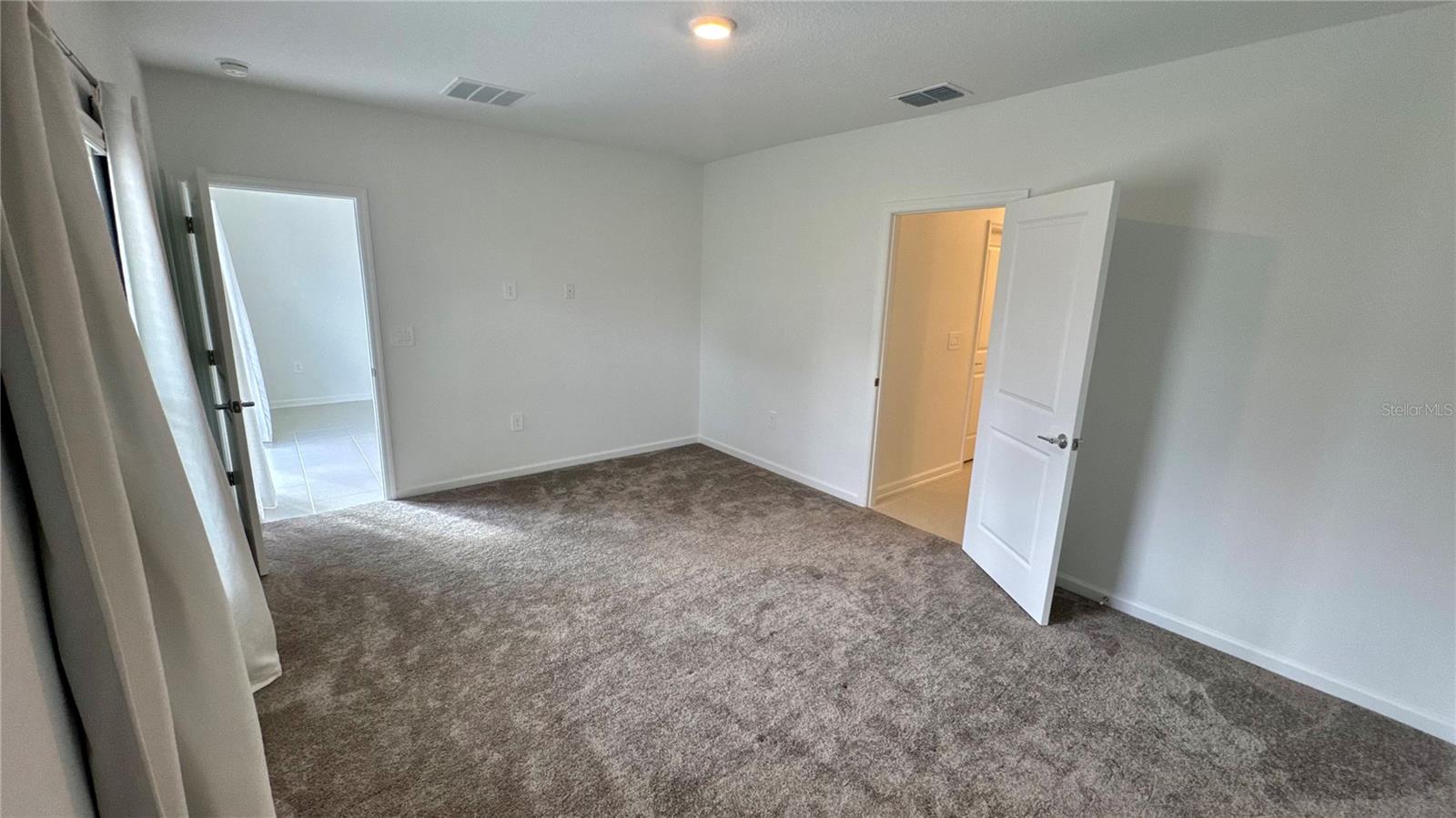 Image 8 of 20 For 2737 Armstrong Avenue