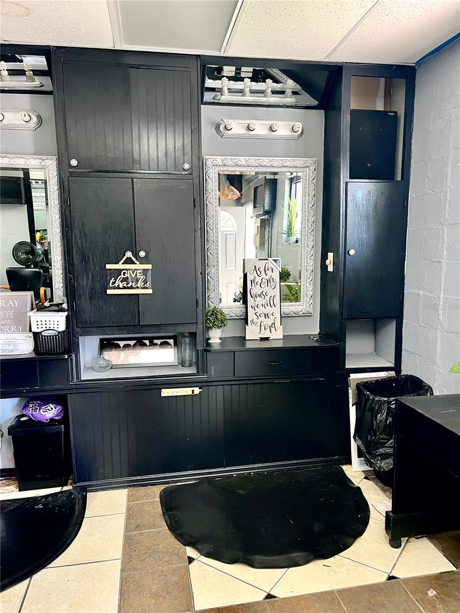 Image 7 of 11 For 300 Westmoreland Drive