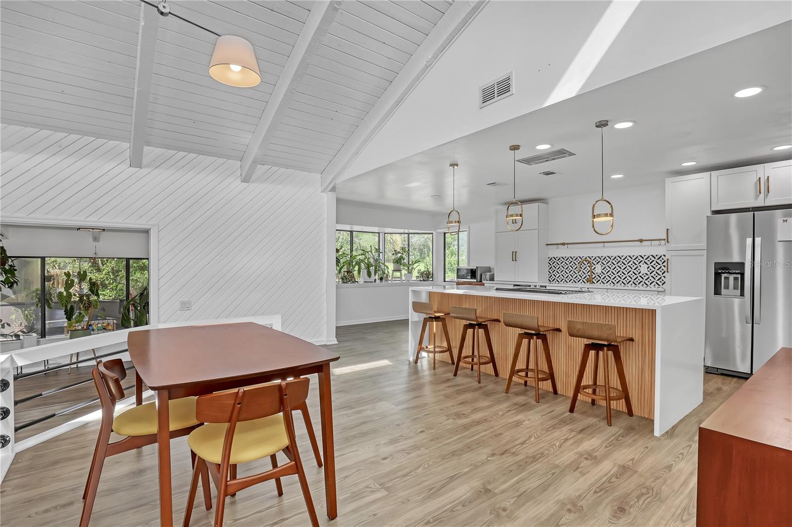 Image 29 of 74 For 470 Carpenter Road