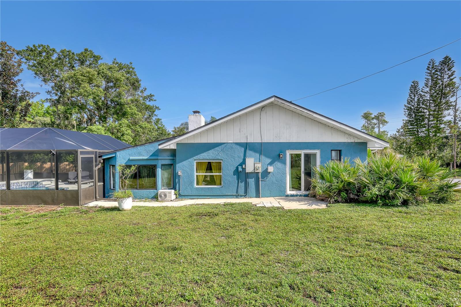 Image 4 of 74 For 470 Carpenter Road