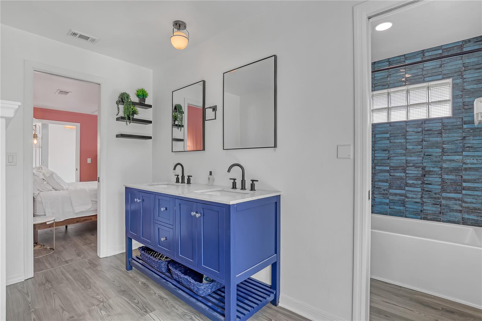 Image 50 of 74 For 470 Carpenter Road