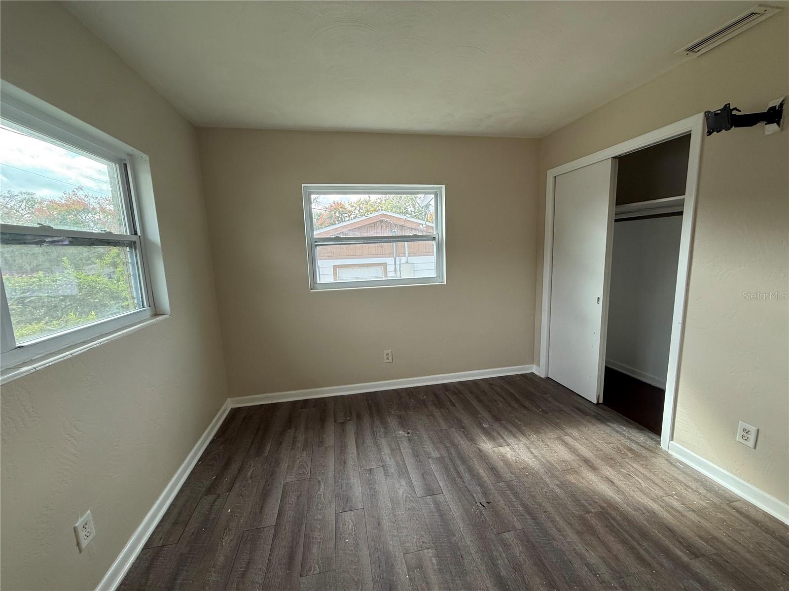 Image 10 of 18 For 127 Palmetto Avenue