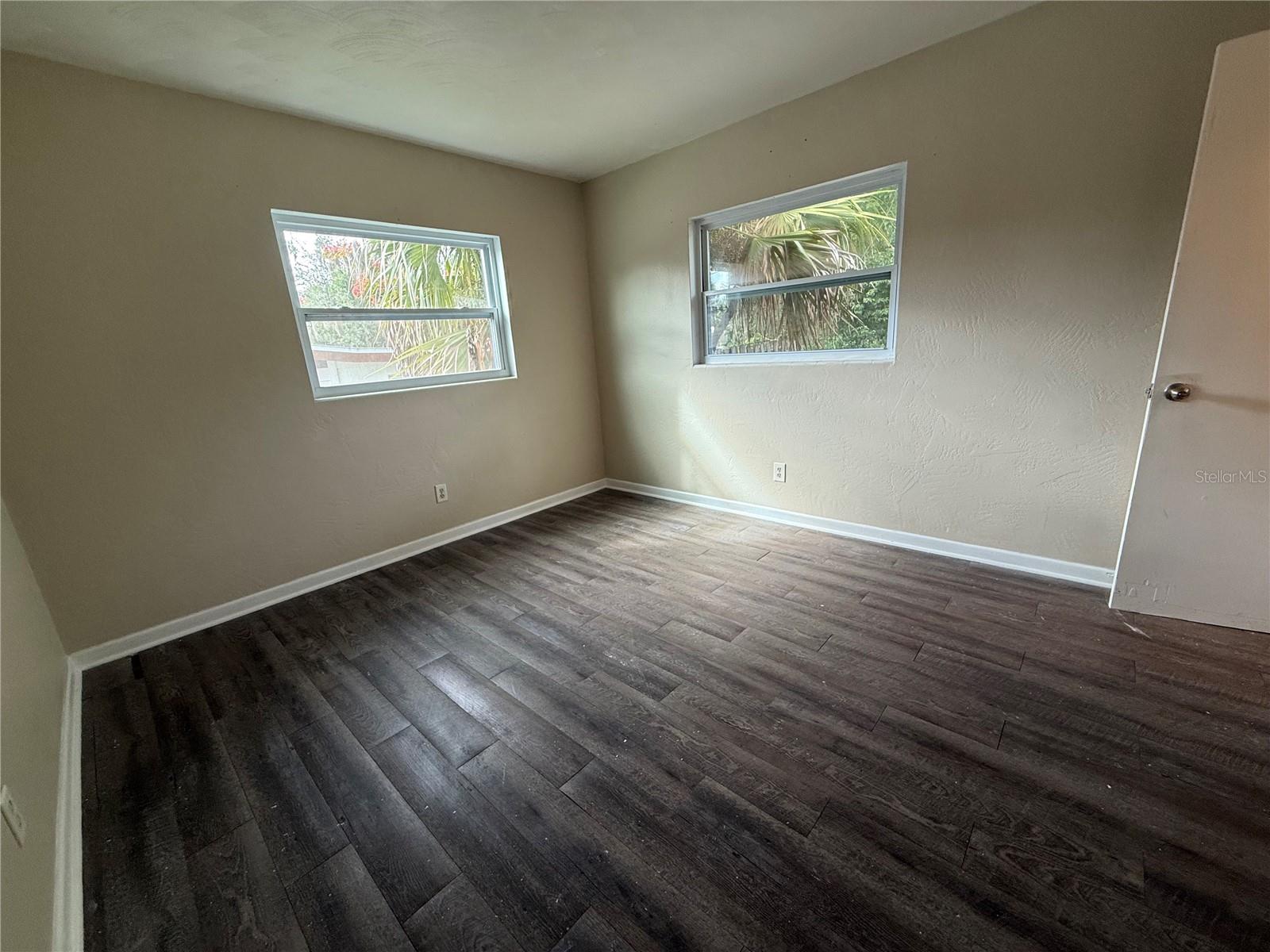 Image 13 of 18 For 127 Palmetto Avenue