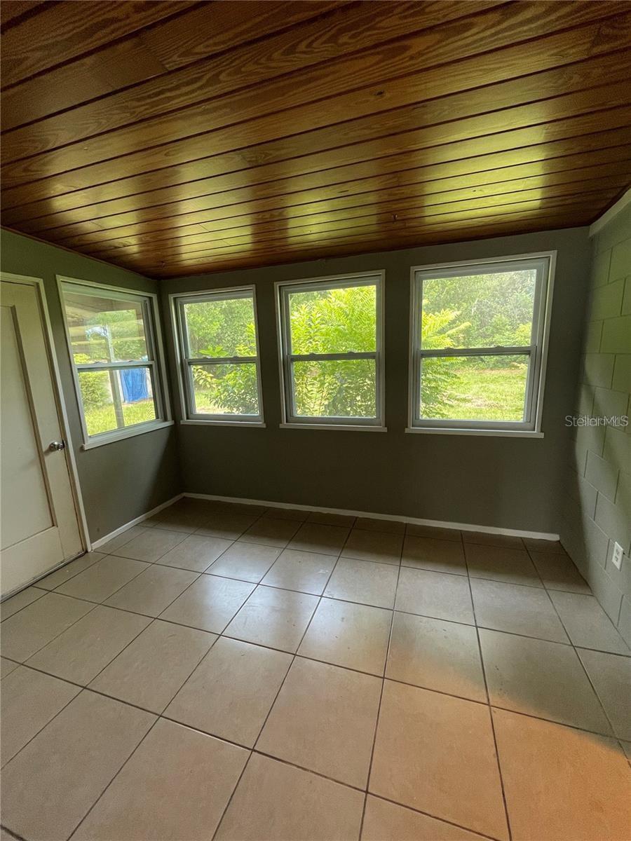 Image 18 of 18 For 127 Palmetto Avenue