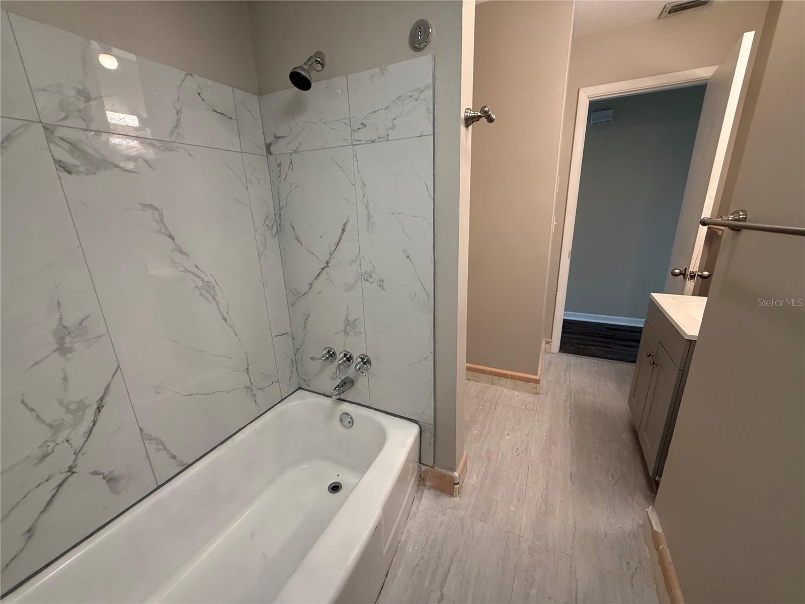 Image 6 of 18 For 127 Palmetto Avenue