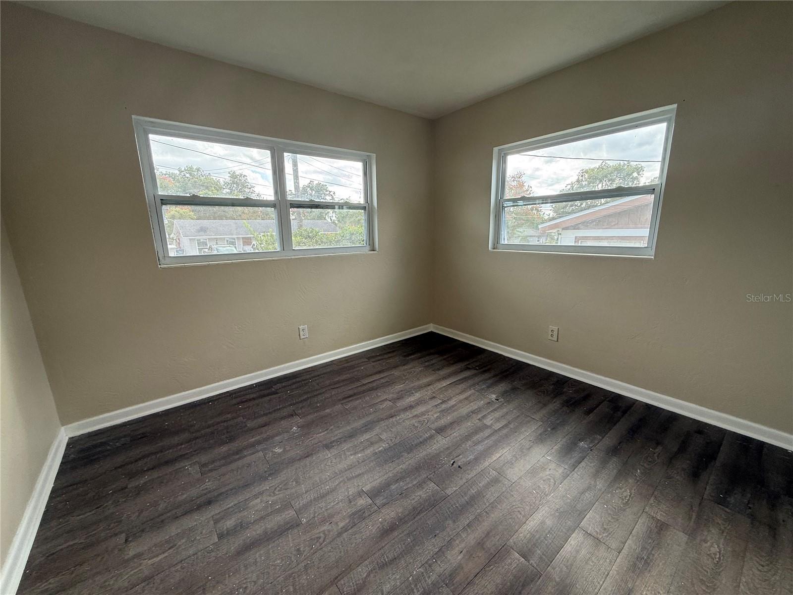 Image 8 of 18 For 127 Palmetto Avenue