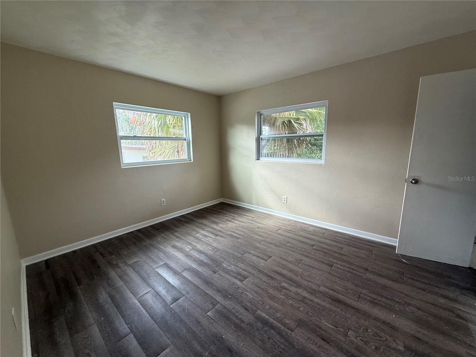 Image 9 of 18 For 127 Palmetto Avenue