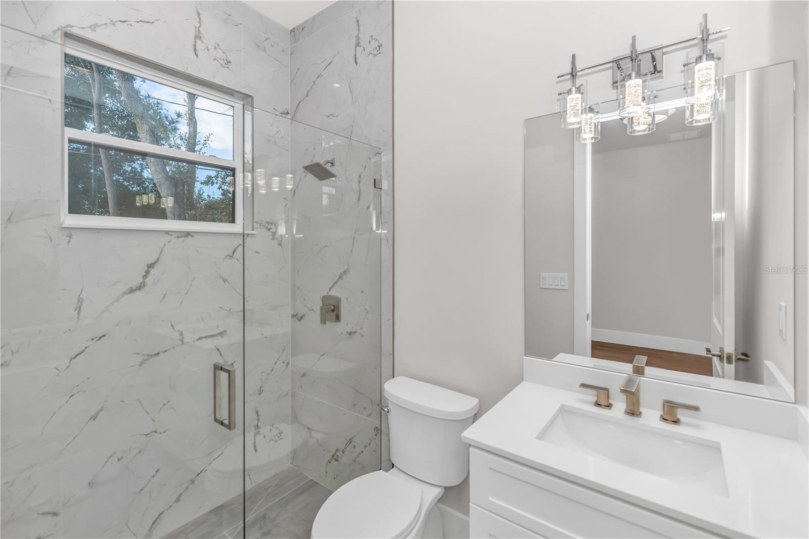 Image 26 of 51 For 102 Bell Place