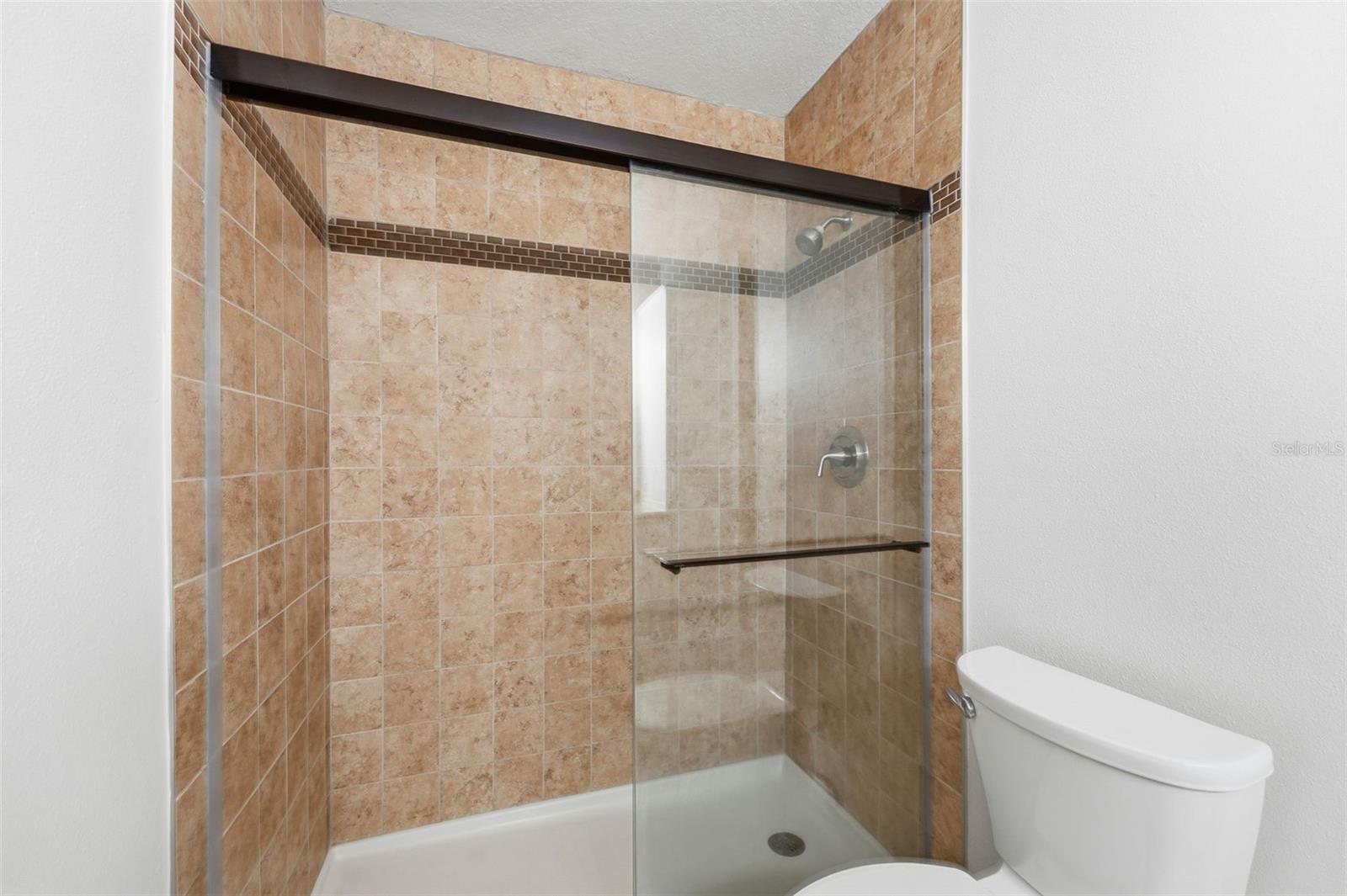 Image 25 of 28 For 5437 Lake Margaret Drive 69