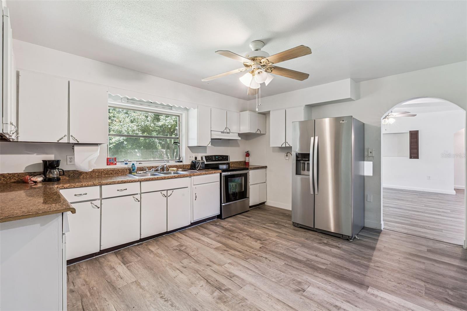 Image 5 of 25 For 9604 4th Avenue