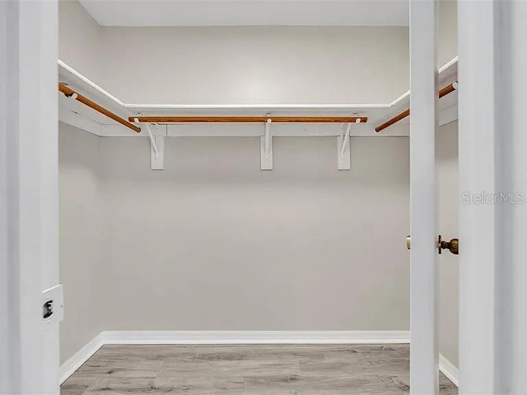 Image 11 of 14 For 2715 Dellwood Drive