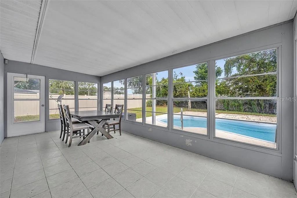 Image 12 of 14 For 2715 Dellwood Drive