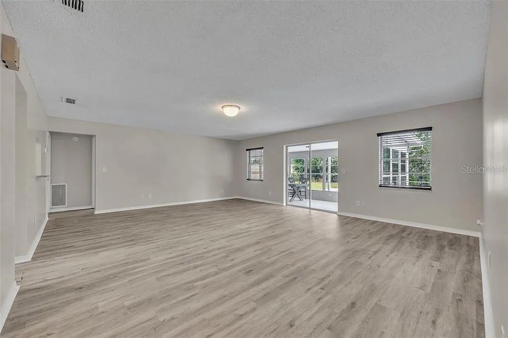 Image 2 of 14 For 2715 Dellwood Drive
