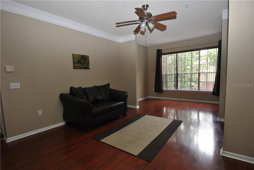 Image 7 of 12 For 13103 Mulberry Park Drive 825