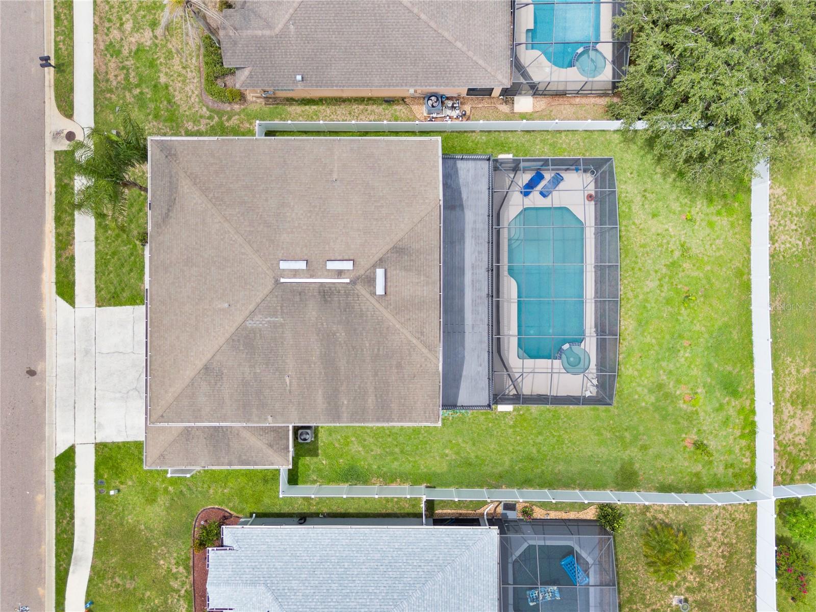 Image 13 of 49 For 155 Waltham Court