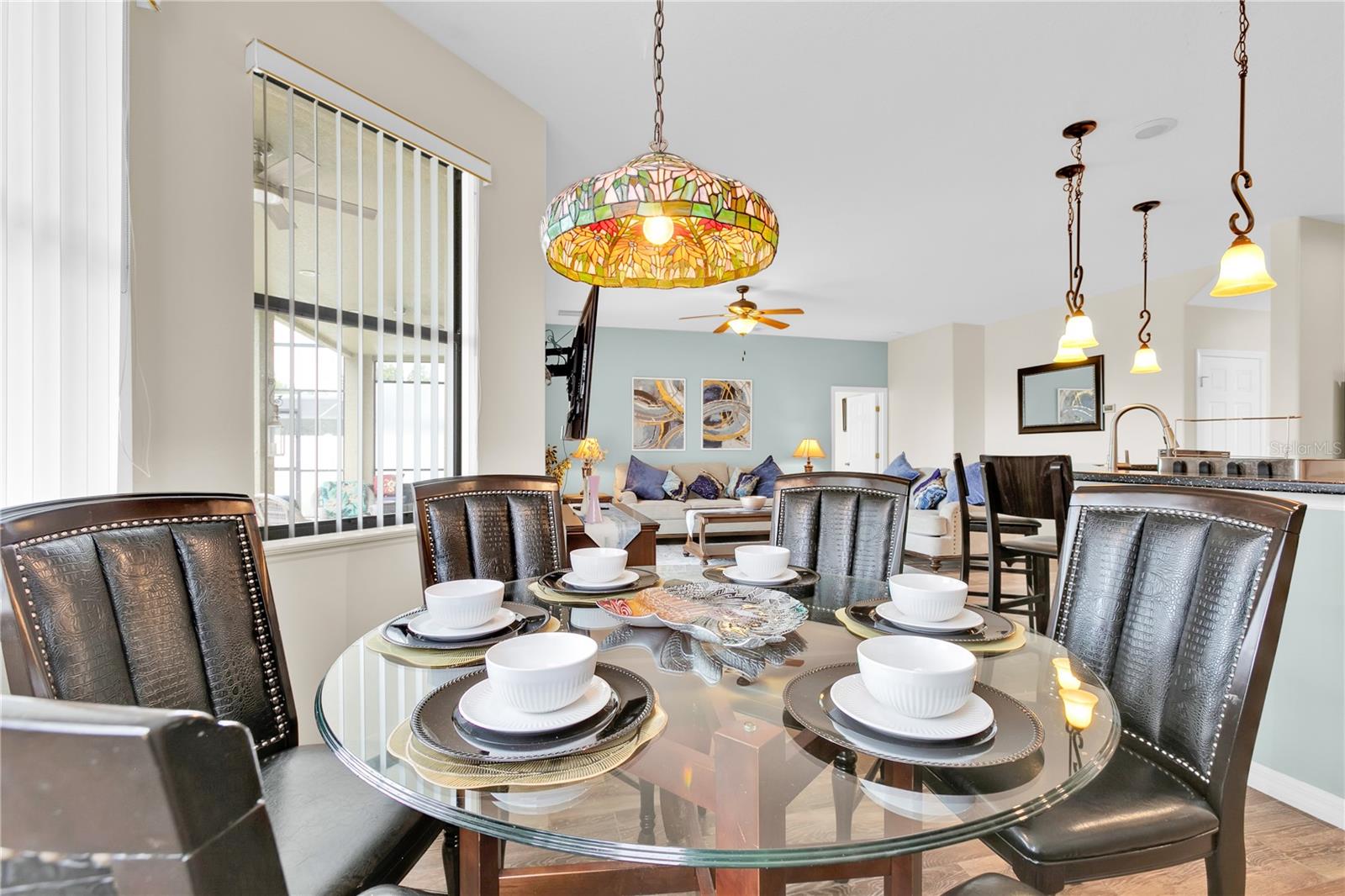 Image 26 of 49 For 155 Waltham Court