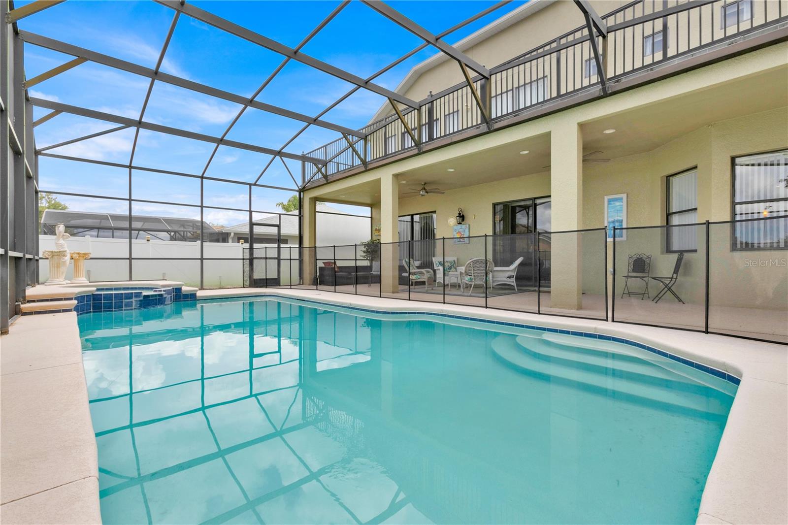 Image 9 of 49 For 155 Waltham Court