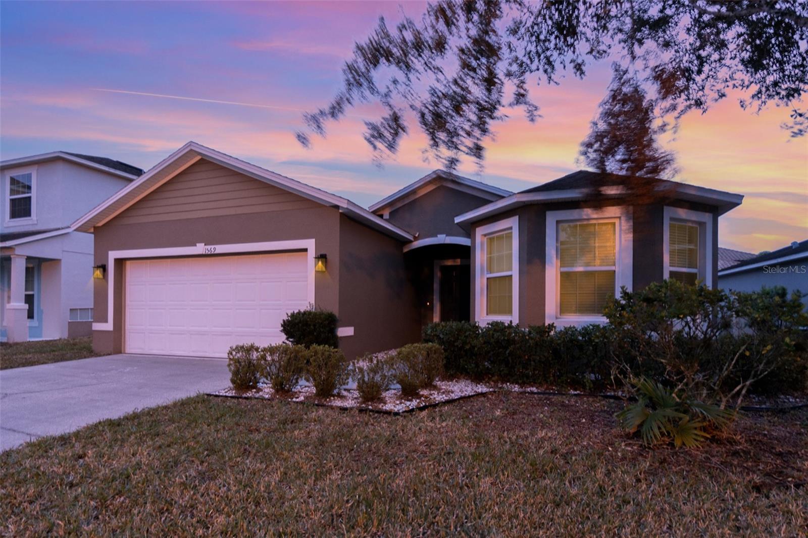 Image 2 of 27 For 1569 Tamarind Road