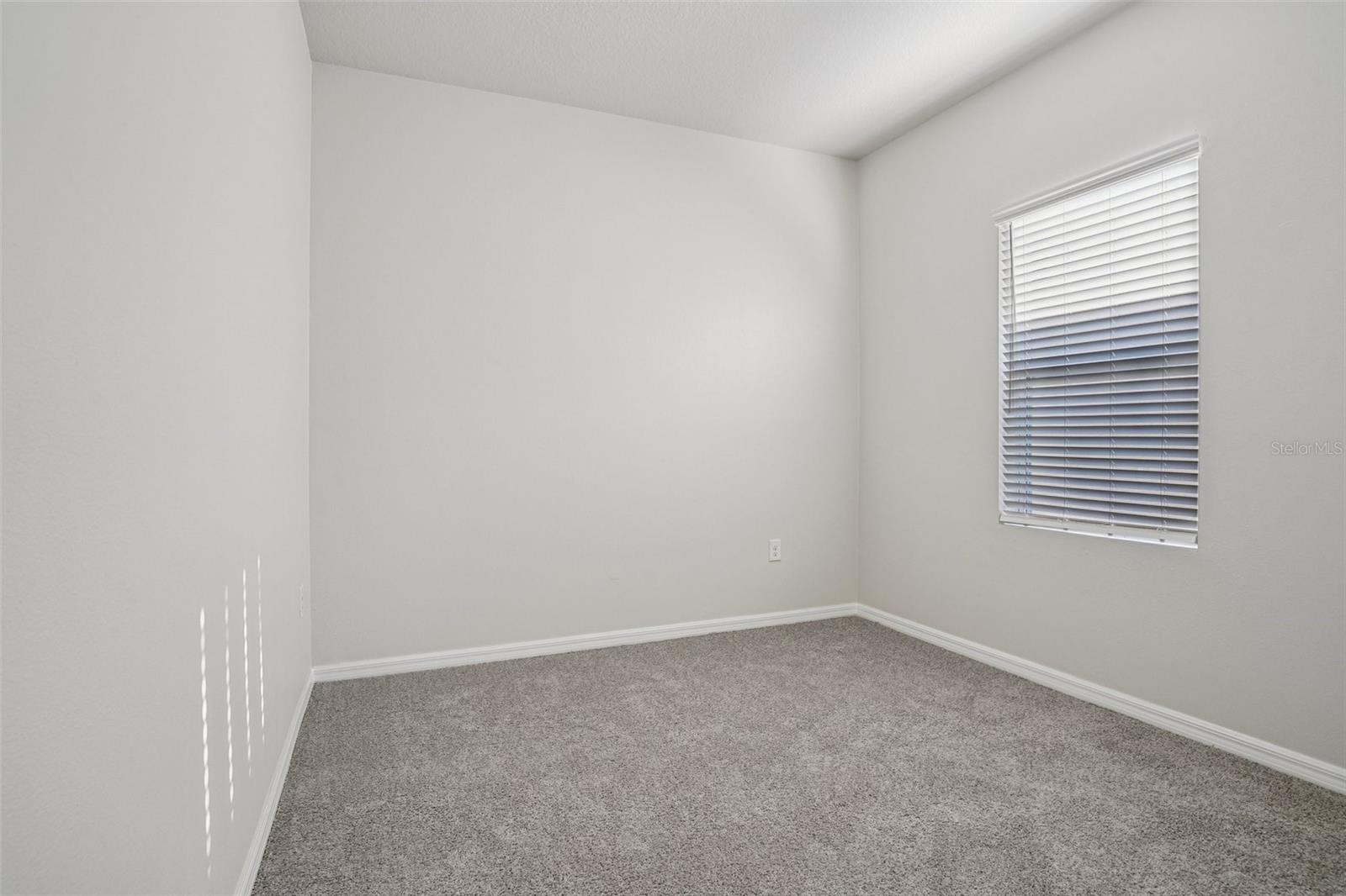 Image 21 of 28 For 3035 Nova Scotia Way