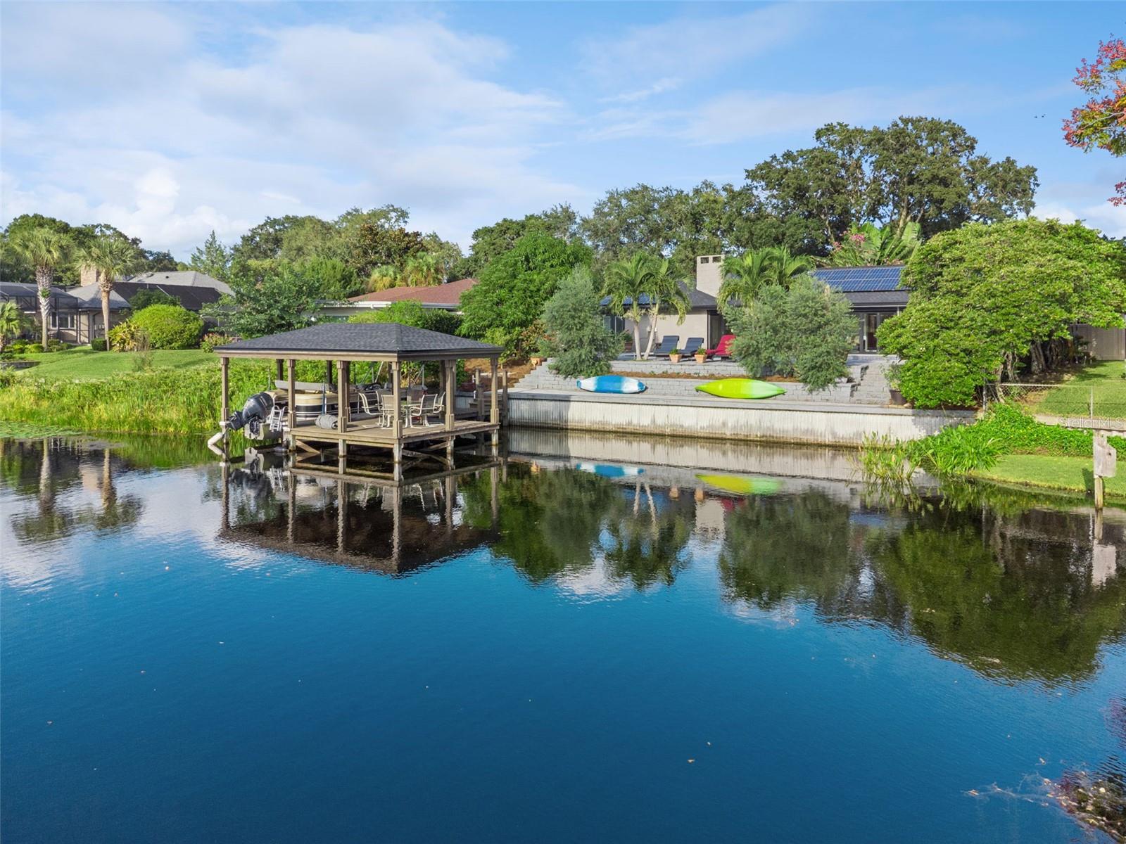 Listing photo id 32 for 2824 Montmart Drive