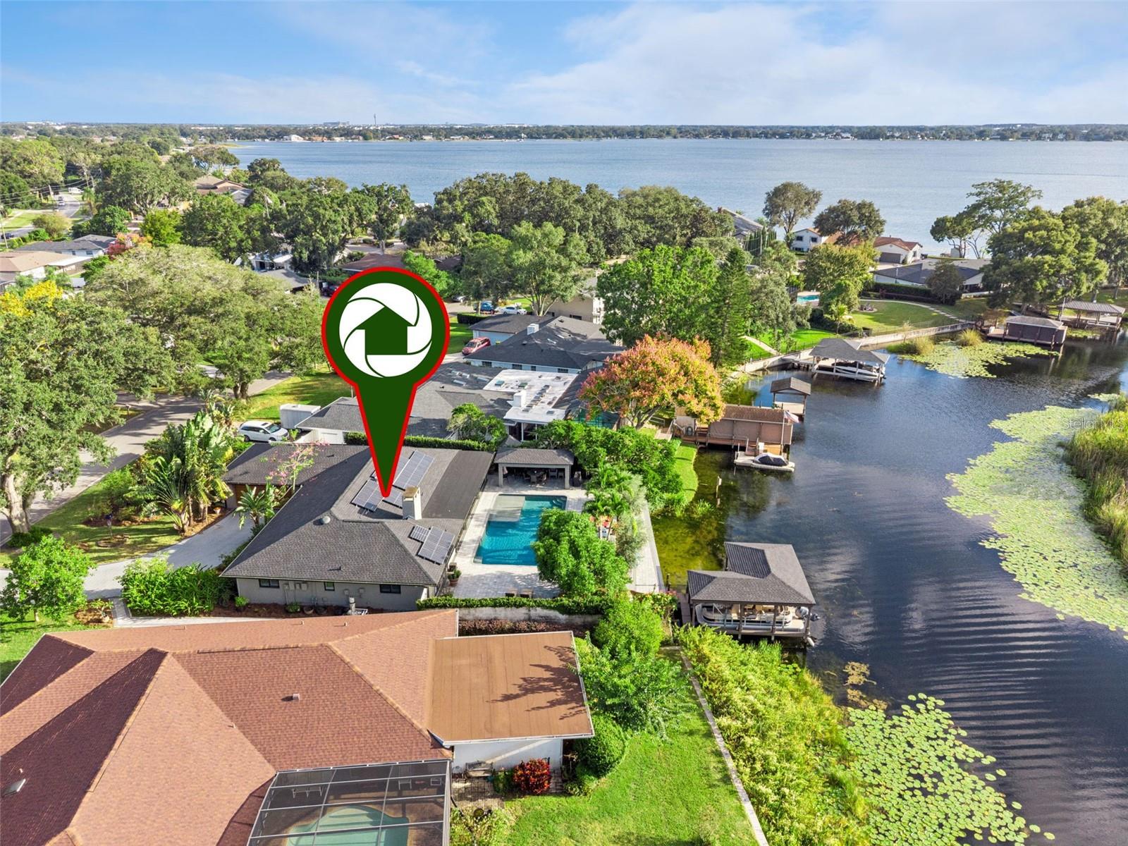 Listing photo id 33 for 2824 Montmart Drive