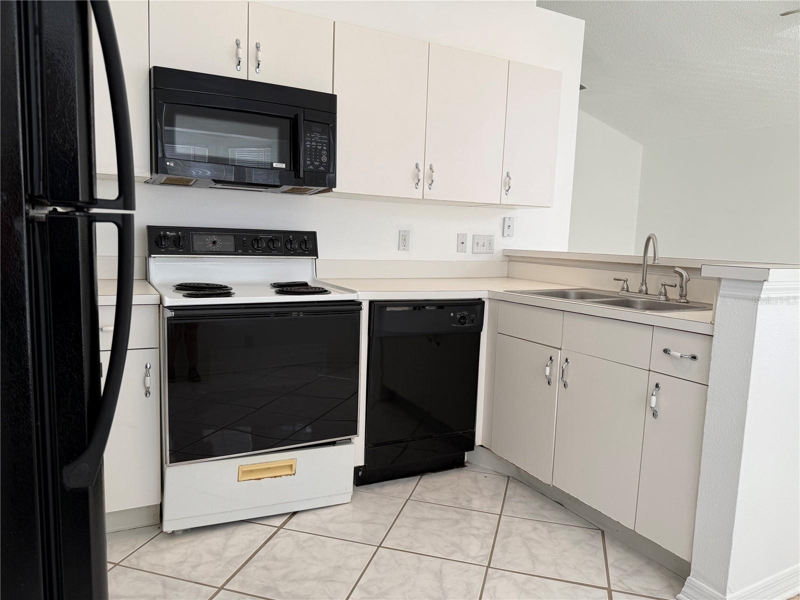 Image 2 of 31 For 7870 Brockwood Circle